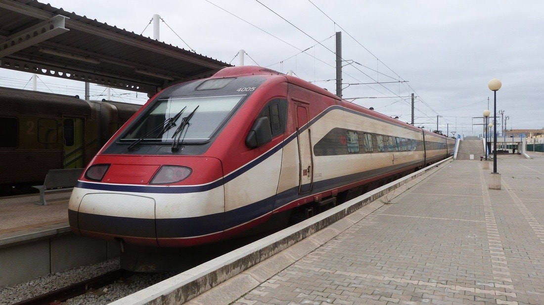 Train à la gare de Faro
