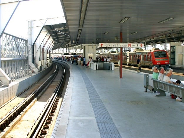 Entrée de la gare de Lisbonne Gare do Oriente